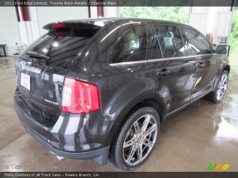 Tuxedo Black Metallic / Charcoal Black 2011 Ford Edge Limited