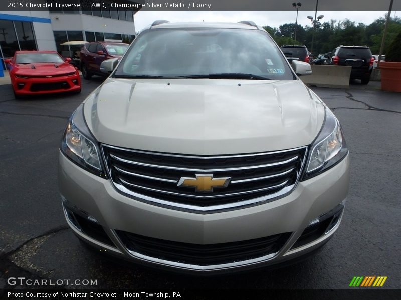 Champagne Silver Metallic / Ebony 2015 Chevrolet Traverse LT AWD