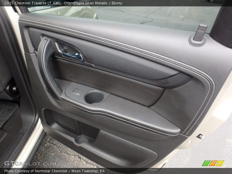 Champagne Silver Metallic / Ebony 2015 Chevrolet Traverse LT AWD