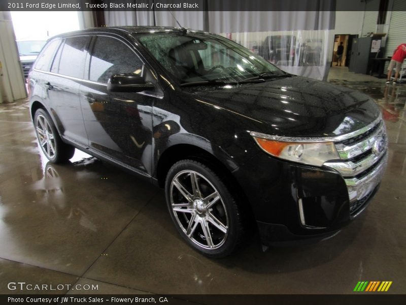 Tuxedo Black Metallic / Charcoal Black 2011 Ford Edge Limited