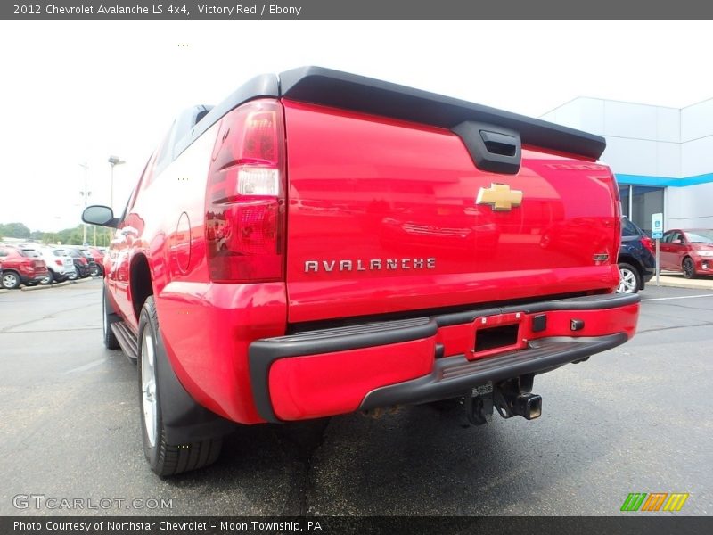Victory Red / Ebony 2012 Chevrolet Avalanche LS 4x4