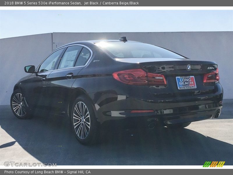 Jet Black / Canberra Beige/Black 2018 BMW 5 Series 530e iPerfomance Sedan