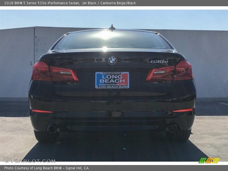 Jet Black / Canberra Beige/Black 2018 BMW 5 Series 530e iPerfomance Sedan