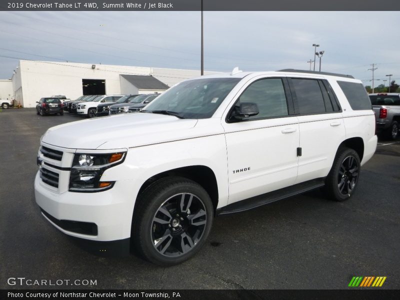 Front 3/4 View of 2019 Tahoe LT 4WD