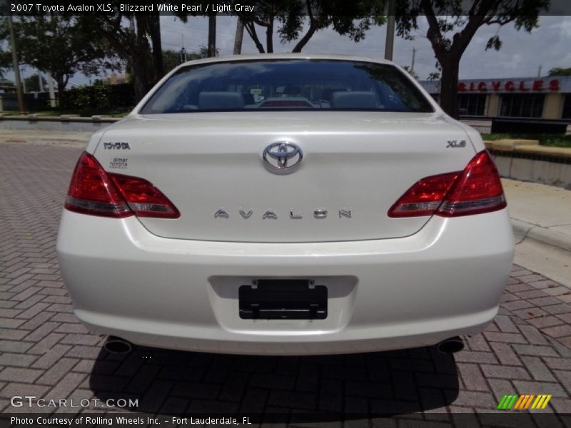 Blizzard White Pearl / Light Gray 2007 Toyota Avalon XLS