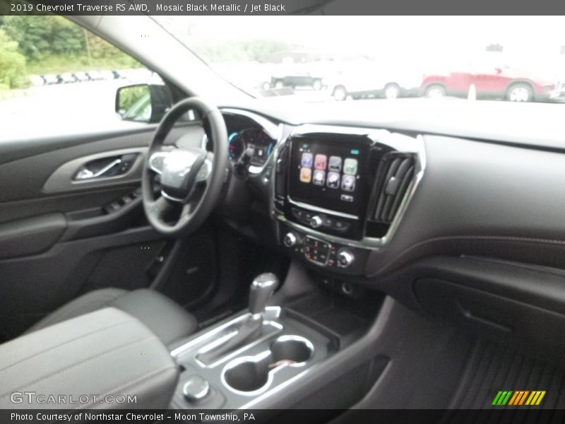 Mosaic Black Metallic / Jet Black 2019 Chevrolet Traverse RS AWD