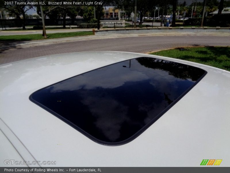 Blizzard White Pearl / Light Gray 2007 Toyota Avalon XLS