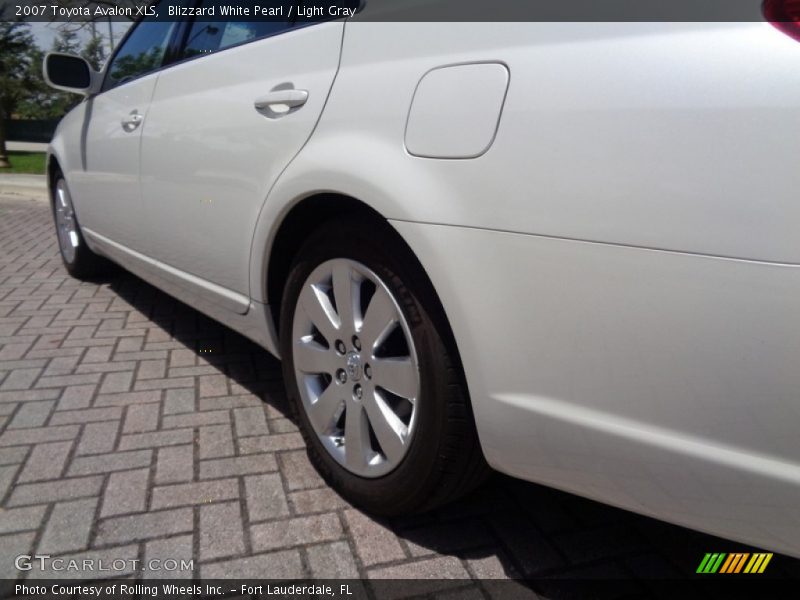 Blizzard White Pearl / Light Gray 2007 Toyota Avalon XLS