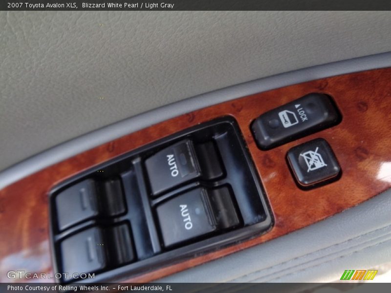 Blizzard White Pearl / Light Gray 2007 Toyota Avalon XLS