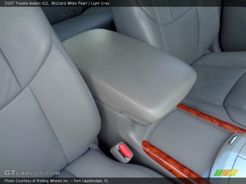 Blizzard White Pearl / Light Gray 2007 Toyota Avalon XLS