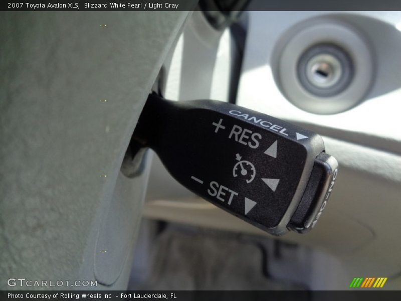 Blizzard White Pearl / Light Gray 2007 Toyota Avalon XLS