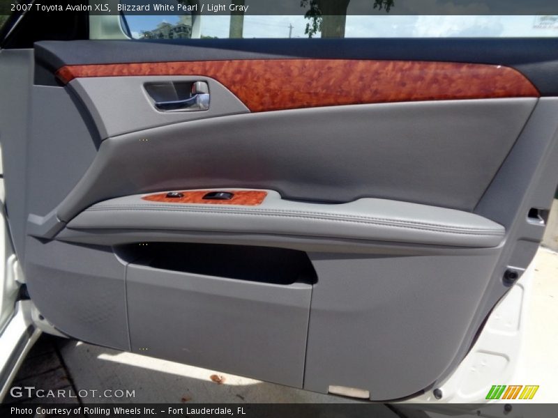 Blizzard White Pearl / Light Gray 2007 Toyota Avalon XLS