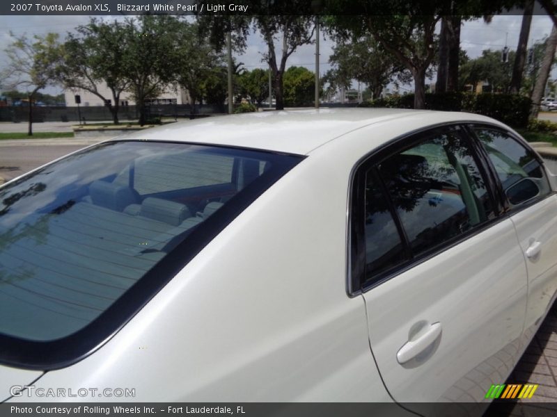 Blizzard White Pearl / Light Gray 2007 Toyota Avalon XLS