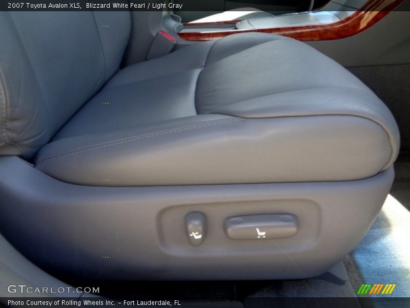 Blizzard White Pearl / Light Gray 2007 Toyota Avalon XLS