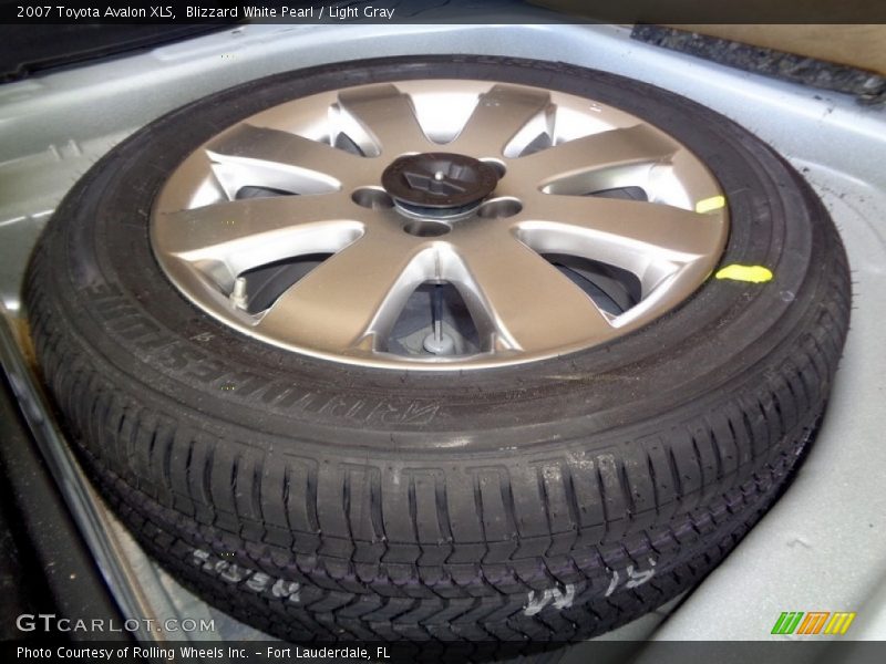 Blizzard White Pearl / Light Gray 2007 Toyota Avalon XLS