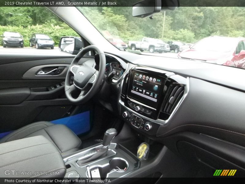 Graphite Metallic / Jet Black 2019 Chevrolet Traverse LT AWD