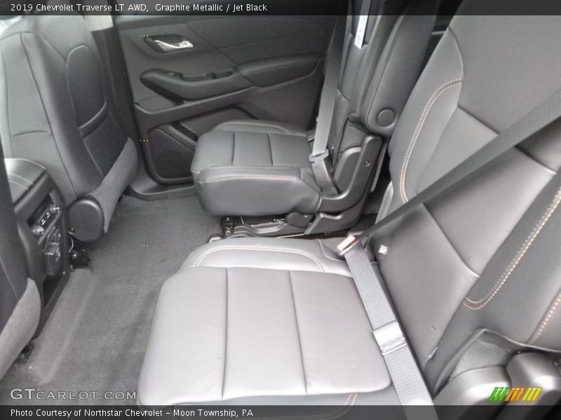 Graphite Metallic / Jet Black 2019 Chevrolet Traverse LT AWD
