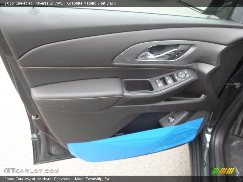 Graphite Metallic / Jet Black 2019 Chevrolet Traverse LT AWD