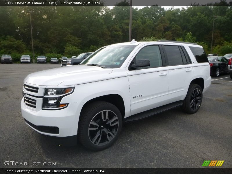 Front 3/4 View of 2019 Tahoe LT 4WD