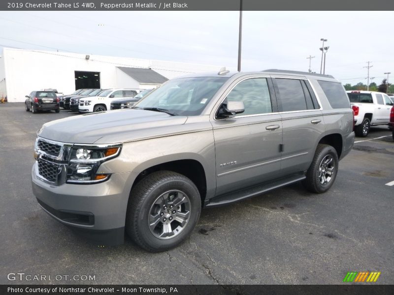 Front 3/4 View of 2019 Tahoe LS 4WD