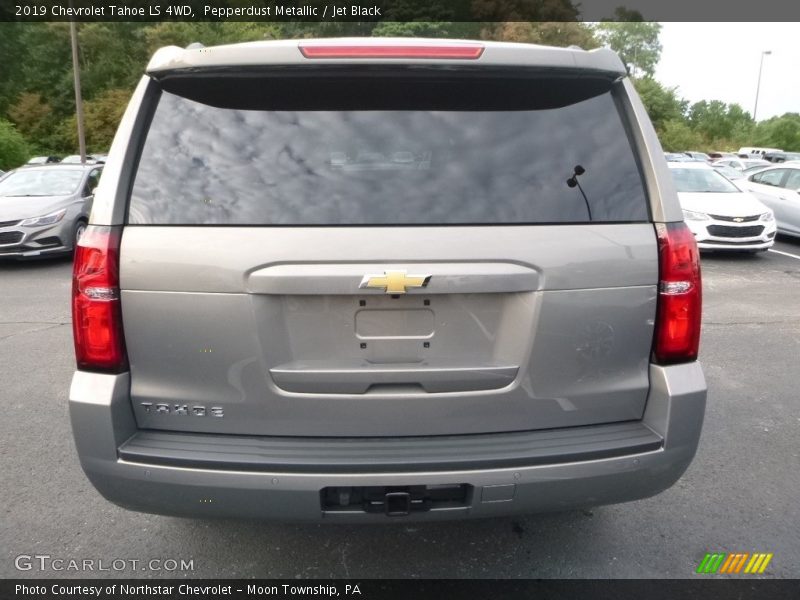 Pepperdust Metallic / Jet Black 2019 Chevrolet Tahoe LS 4WD