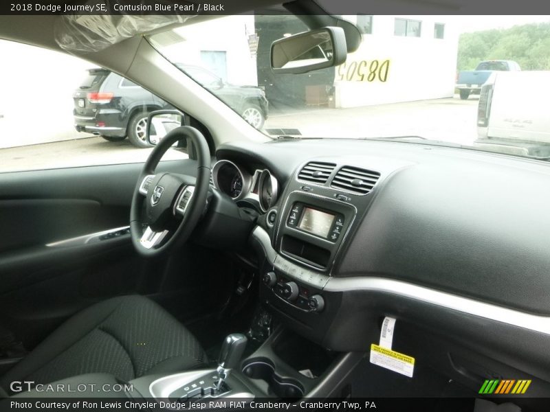 Contusion Blue Pearl / Black 2018 Dodge Journey SE
