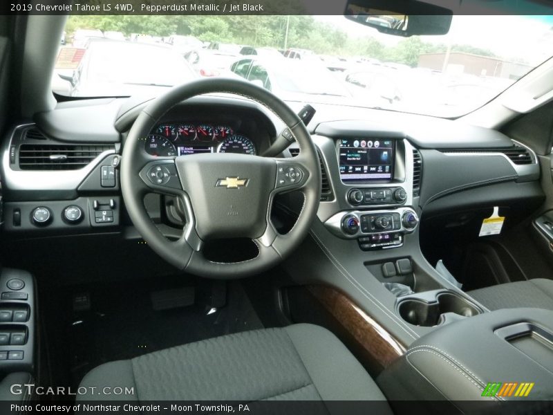 Pepperdust Metallic / Jet Black 2019 Chevrolet Tahoe LS 4WD