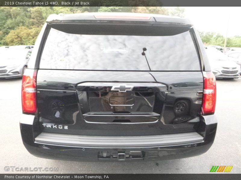 Black / Jet Black 2019 Chevrolet Tahoe LS 4WD