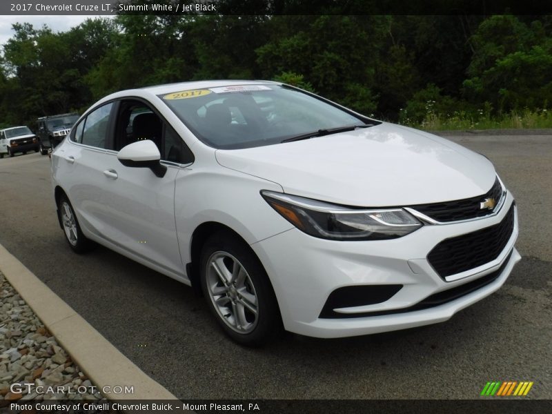 Summit White / Jet Black 2017 Chevrolet Cruze LT