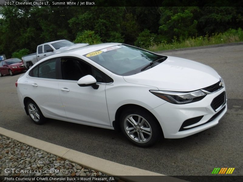 Summit White / Jet Black 2017 Chevrolet Cruze LT
