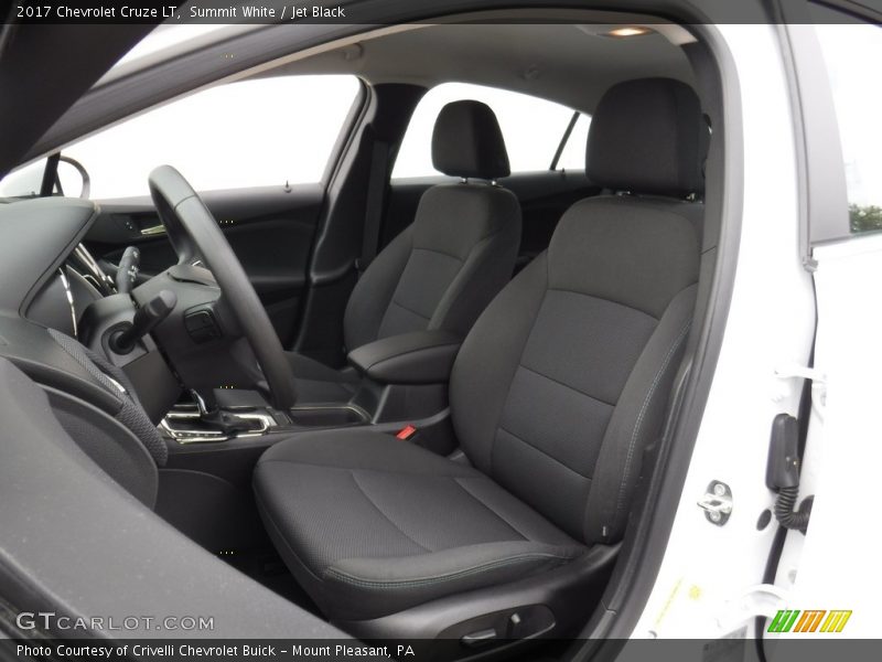 Summit White / Jet Black 2017 Chevrolet Cruze LT