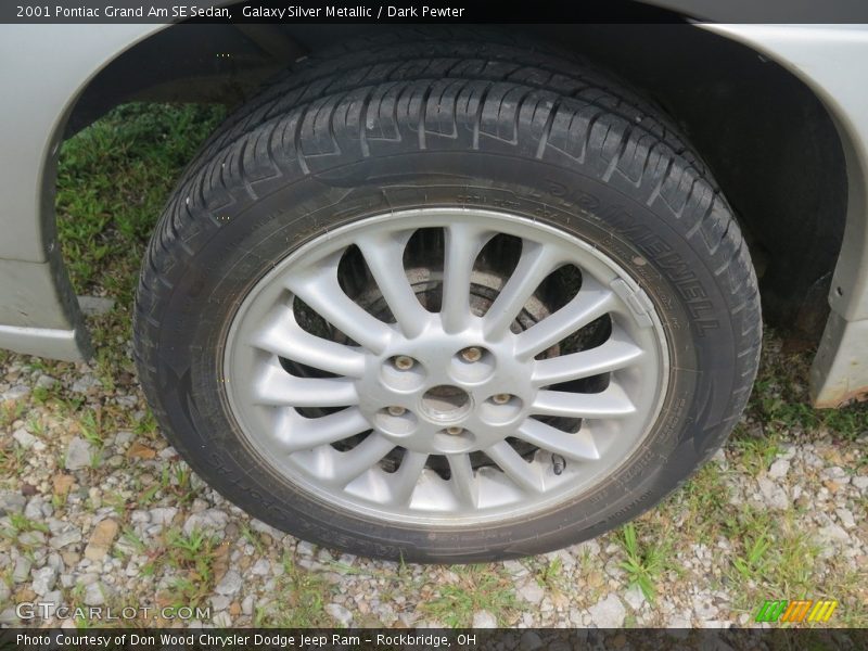 Galaxy Silver Metallic / Dark Pewter 2001 Pontiac Grand Am SE Sedan