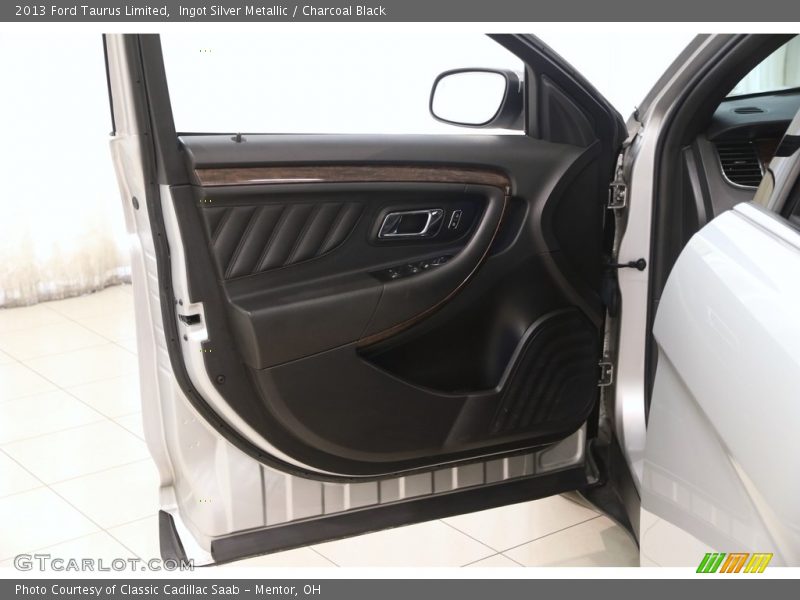 Ingot Silver Metallic / Charcoal Black 2013 Ford Taurus Limited