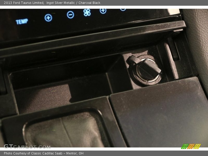 Ingot Silver Metallic / Charcoal Black 2013 Ford Taurus Limited