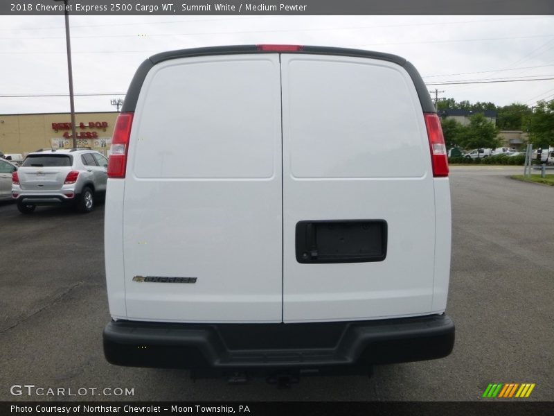 Summit White / Medium Pewter 2018 Chevrolet Express 2500 Cargo WT