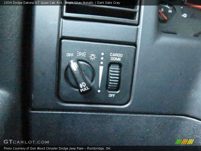 Bright Silver Metallic / Dark Slate Gray 2004 Dodge Dakota SLT Quad Cab 4x4