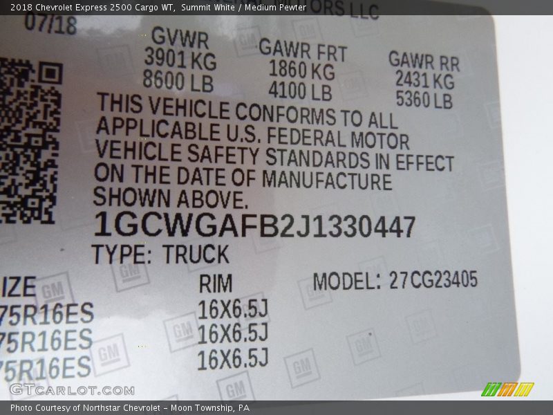 Summit White / Medium Pewter 2018 Chevrolet Express 2500 Cargo WT