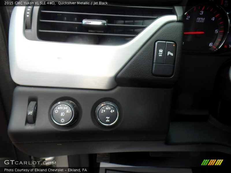 Quicksilver Metallic / Jet Black 2015 GMC Yukon XL SLE 4WD