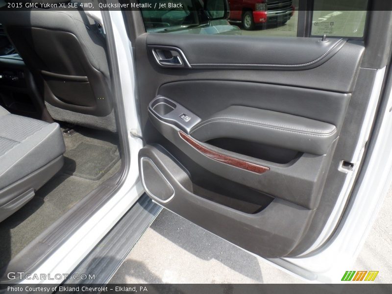 Quicksilver Metallic / Jet Black 2015 GMC Yukon XL SLE 4WD