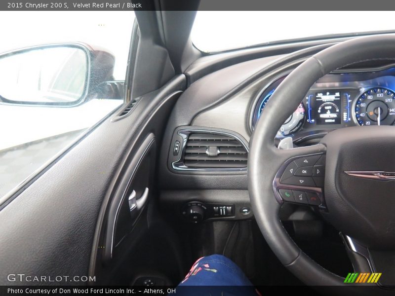 Velvet Red Pearl / Black 2015 Chrysler 200 S