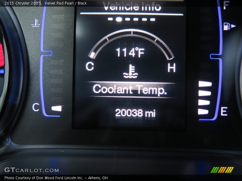 Velvet Red Pearl / Black 2015 Chrysler 200 S