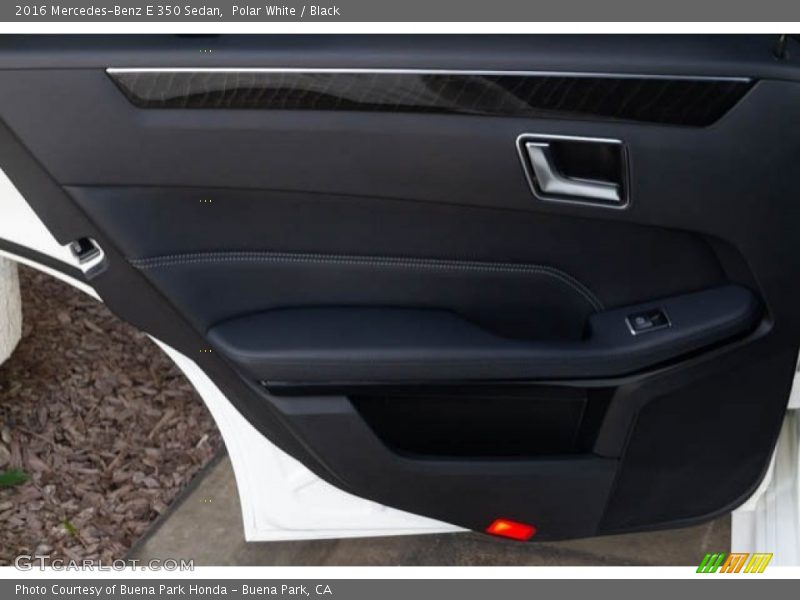 Polar White / Black 2016 Mercedes-Benz E 350 Sedan