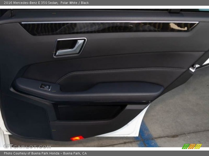 Polar White / Black 2016 Mercedes-Benz E 350 Sedan