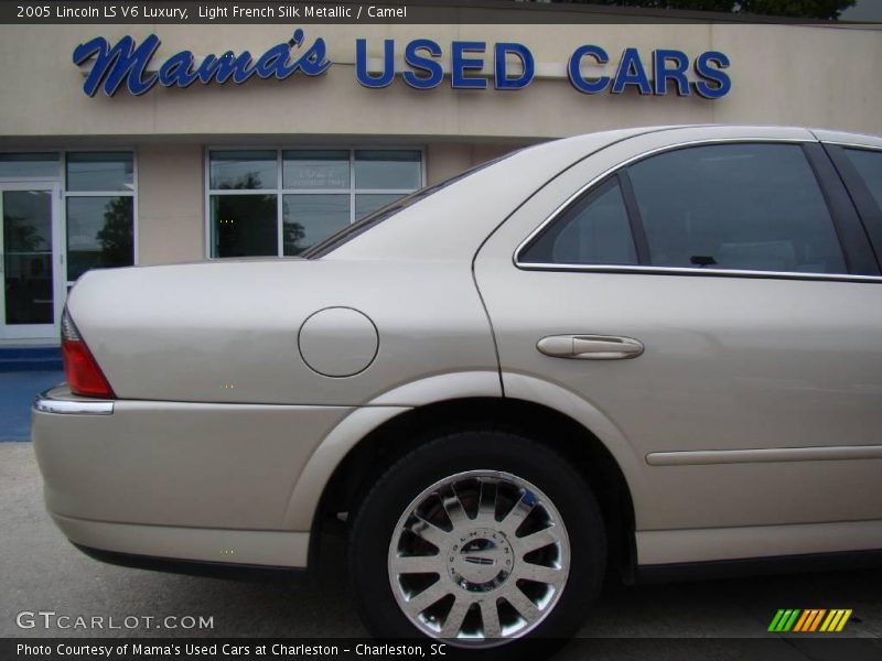 Light French Silk Metallic / Camel 2005 Lincoln LS V6 Luxury