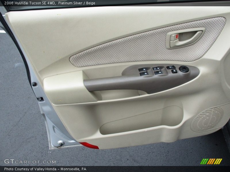 Platinum Silver / Beige 2008 Hyundai Tucson SE 4WD