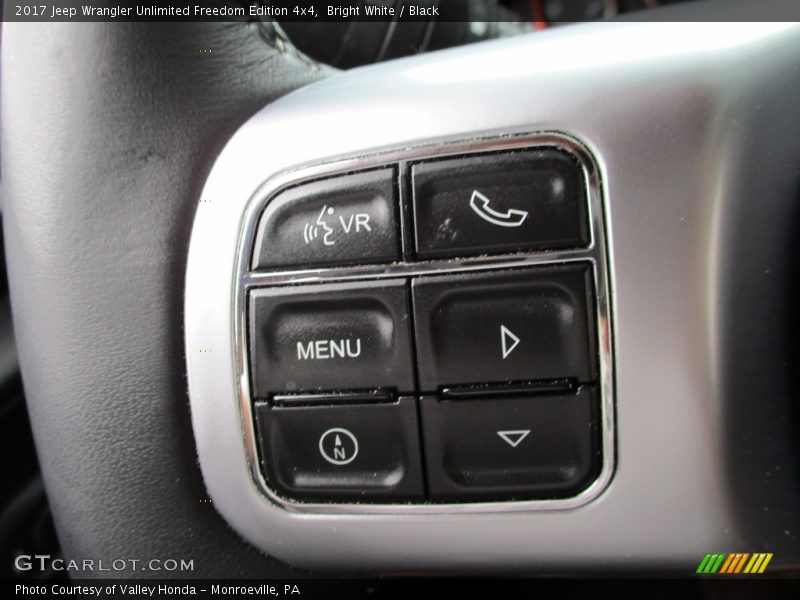 Bright White / Black 2017 Jeep Wrangler Unlimited Freedom Edition 4x4