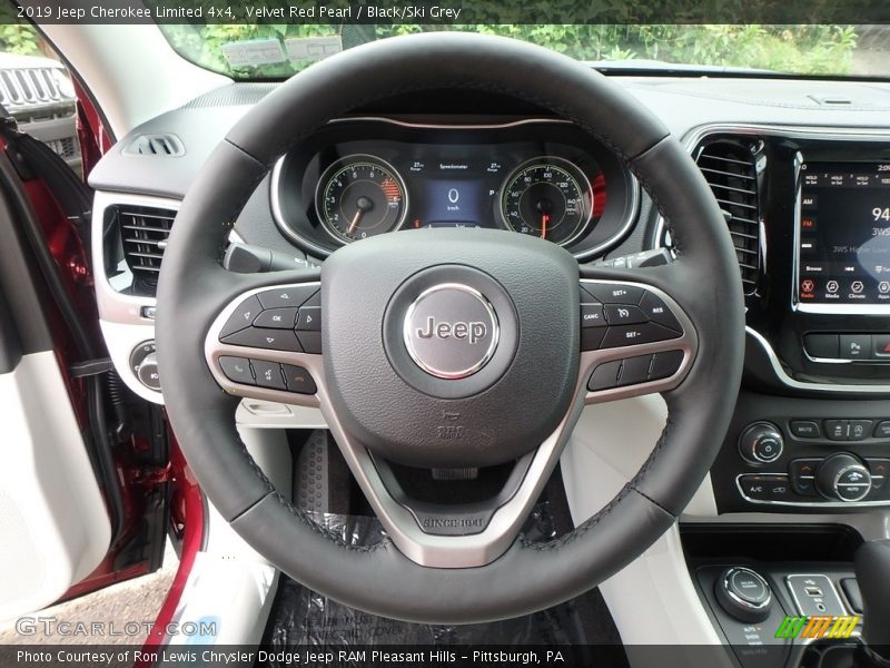 Velvet Red Pearl / Black/Ski Grey 2019 Jeep Cherokee Limited 4x4