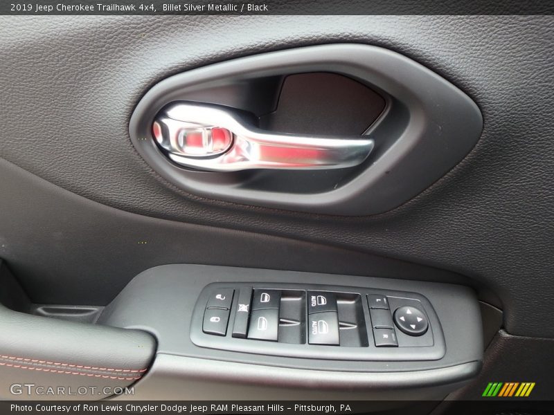 Billet Silver Metallic / Black 2019 Jeep Cherokee Trailhawk 4x4