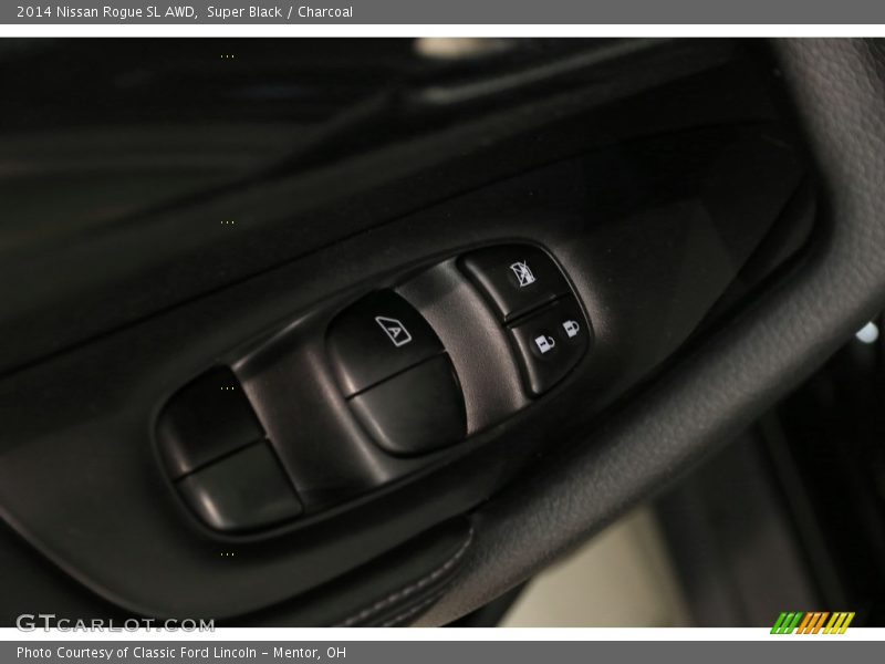 Super Black / Charcoal 2014 Nissan Rogue SL AWD