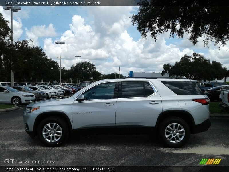 Silver Ice Metallic / Jet Black 2019 Chevrolet Traverse LT